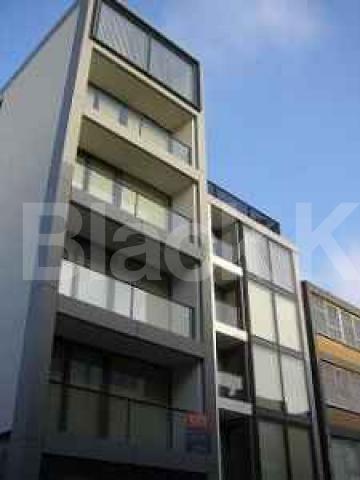 			UNDER OFFER, 2 Bedroom, 1 bath, 1 reception Apartment			 Waterson Street, SHOREDITCH